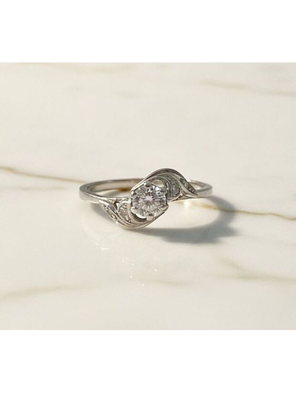 18K White Gold Diamond Swirl Bypass Ring Size 5.75 1.99g